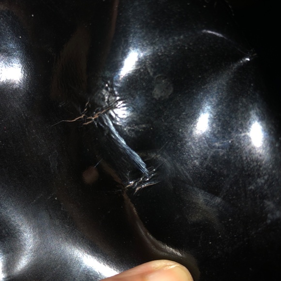 TODAY’S SPECIAL:Chanel Patent Leather Bag with POUCH - Picture 9 of 17